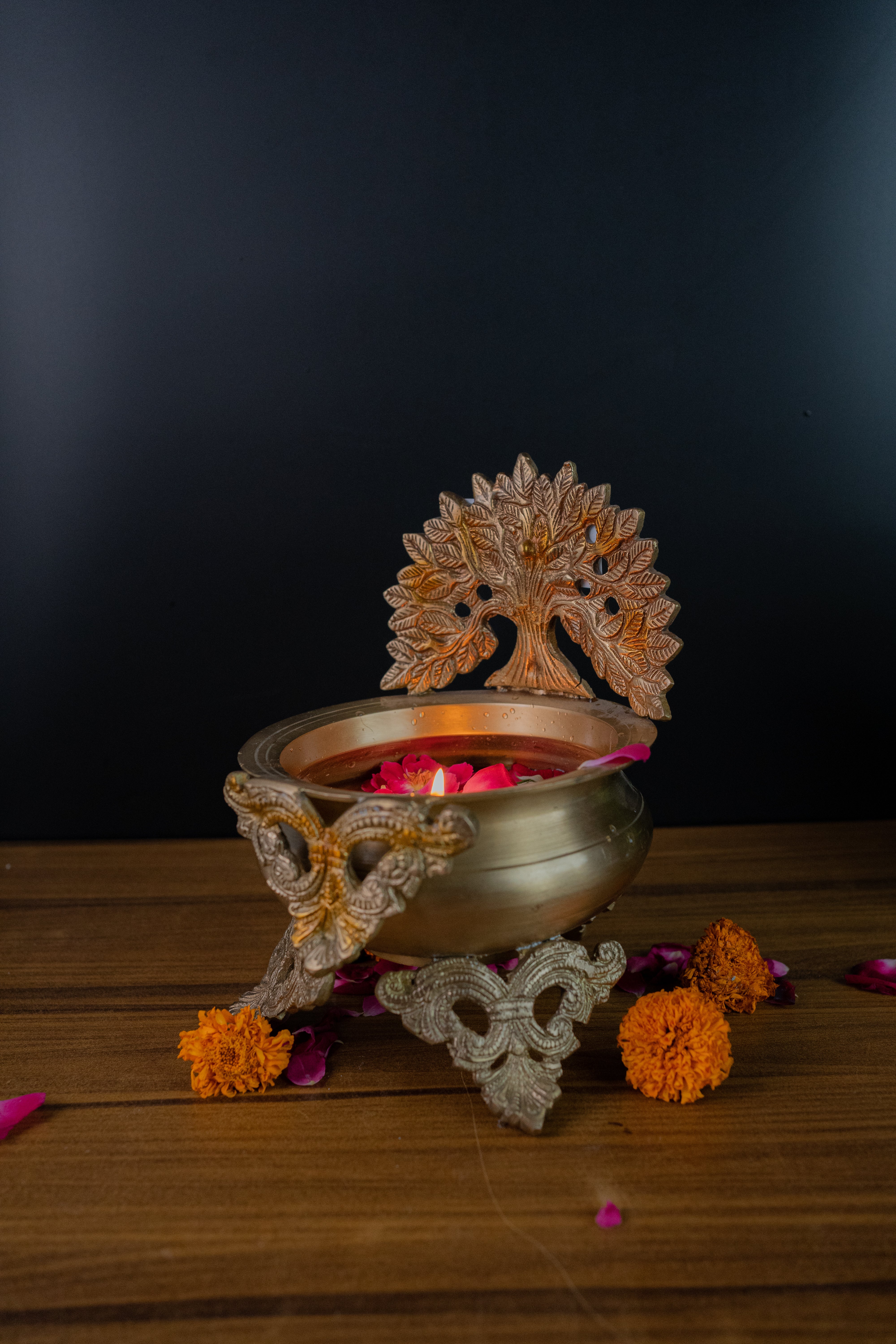 Brass Peacock Tree Urli Bowl – Decorative Pooja Urli for Flowers & Festive Décor