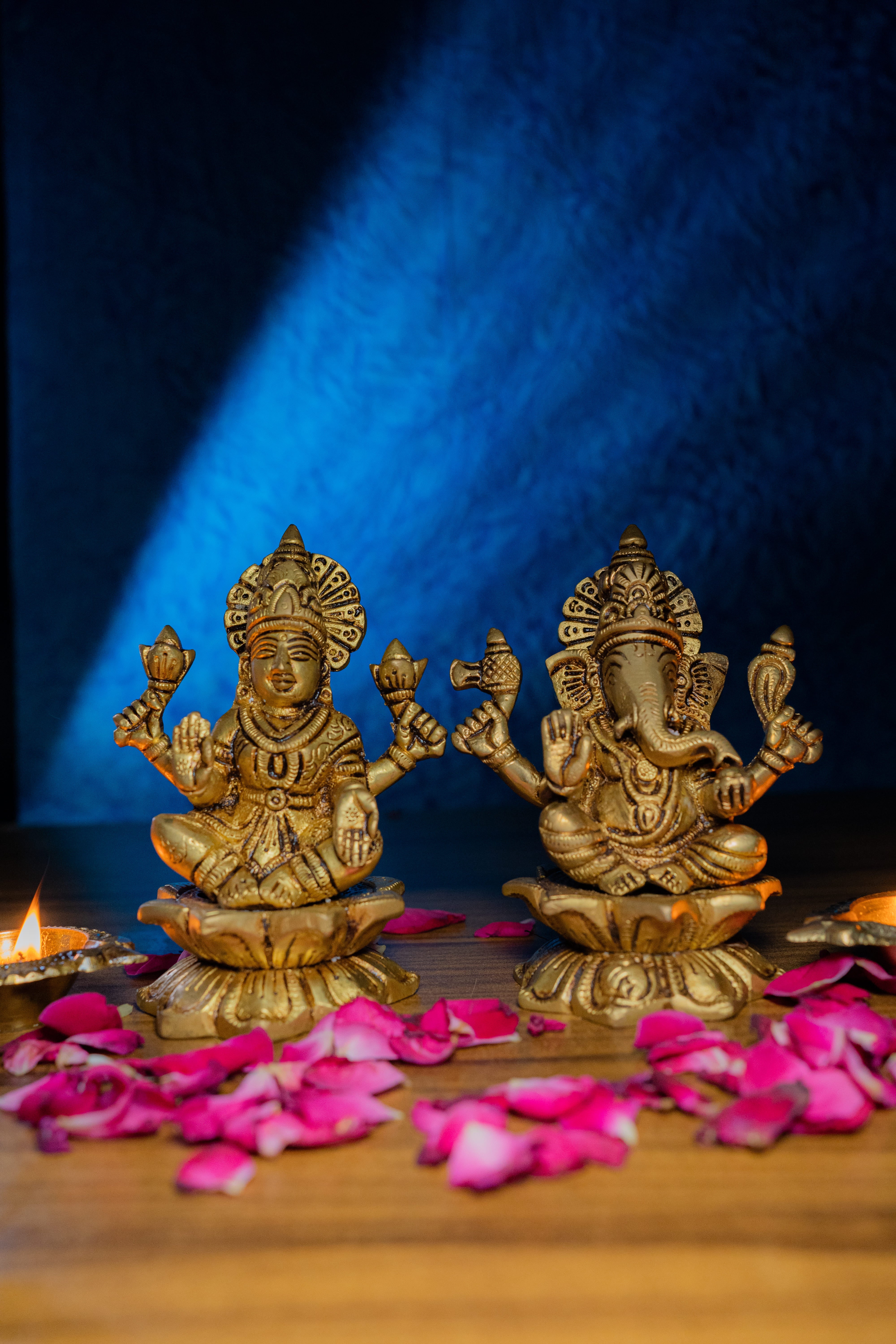 Sacred Lakshmi Ganesh Idol Set with Elephants – Prosperity, Wisdom & Divine Grace