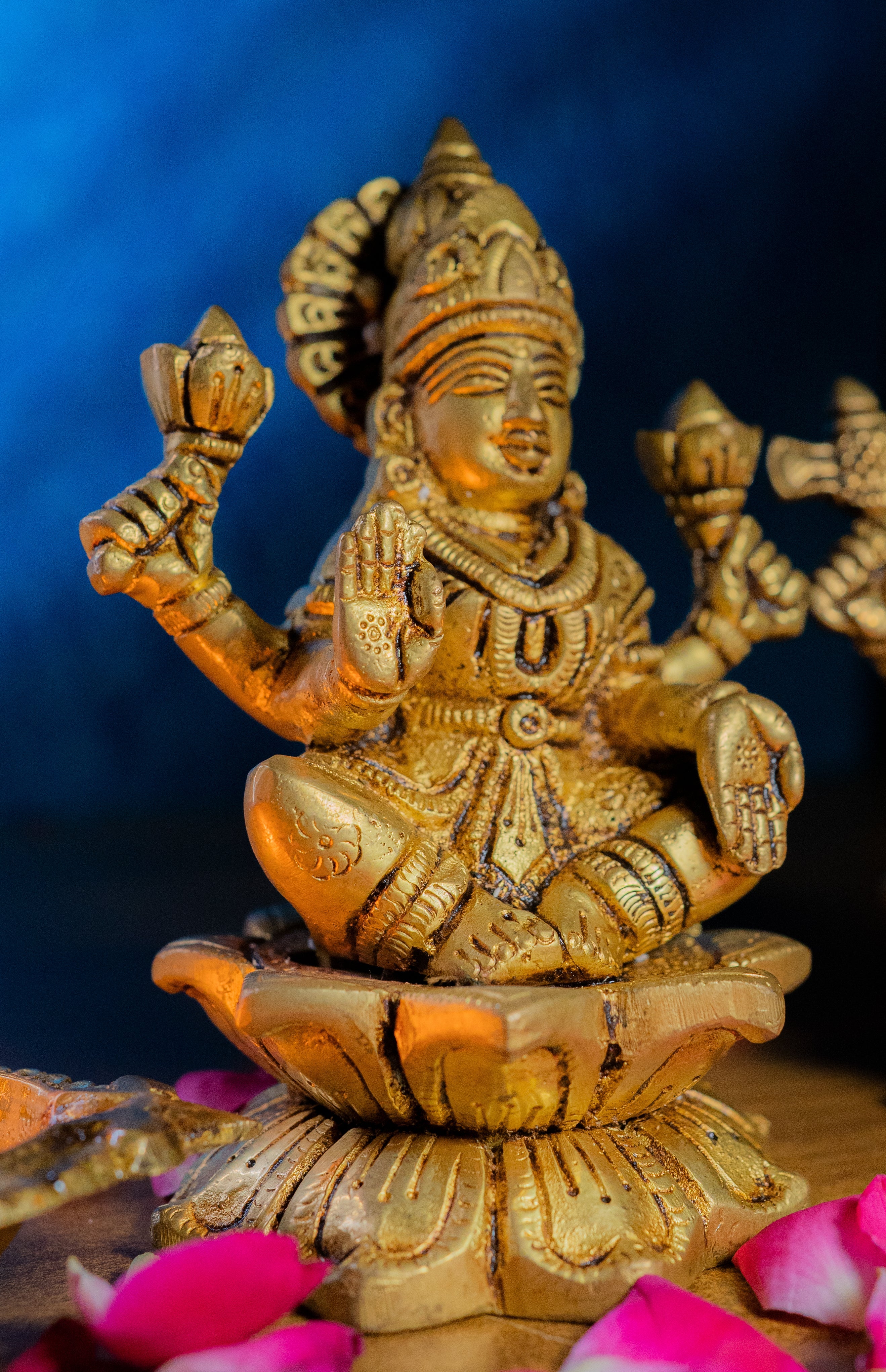 Sacred Lakshmi Ganesh Idol Set with Elephants – Prosperity, Wisdom & Divine Grace