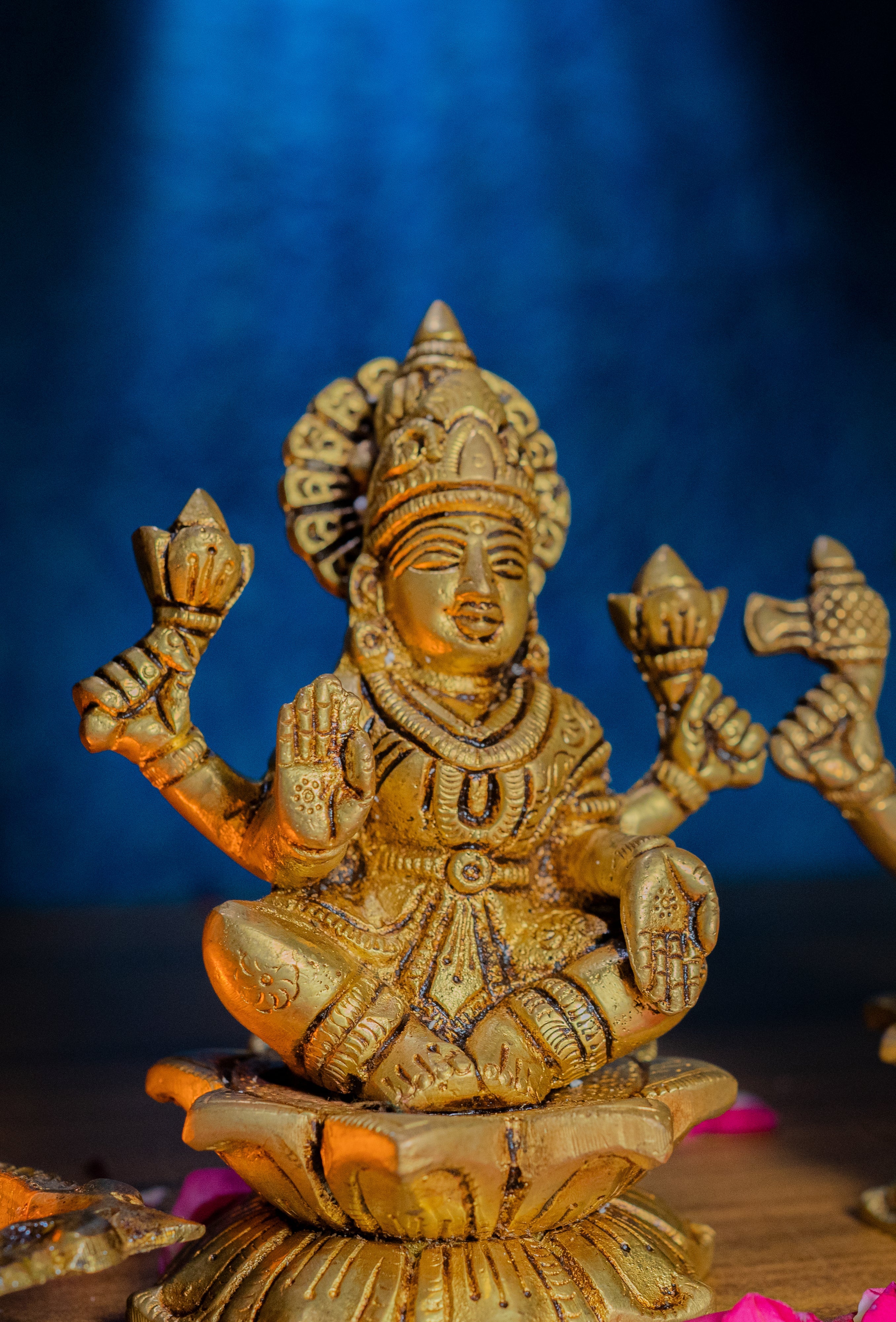 Sacred Lakshmi Ganesh Idol Set with Elephants – Prosperity, Wisdom & Divine Grace