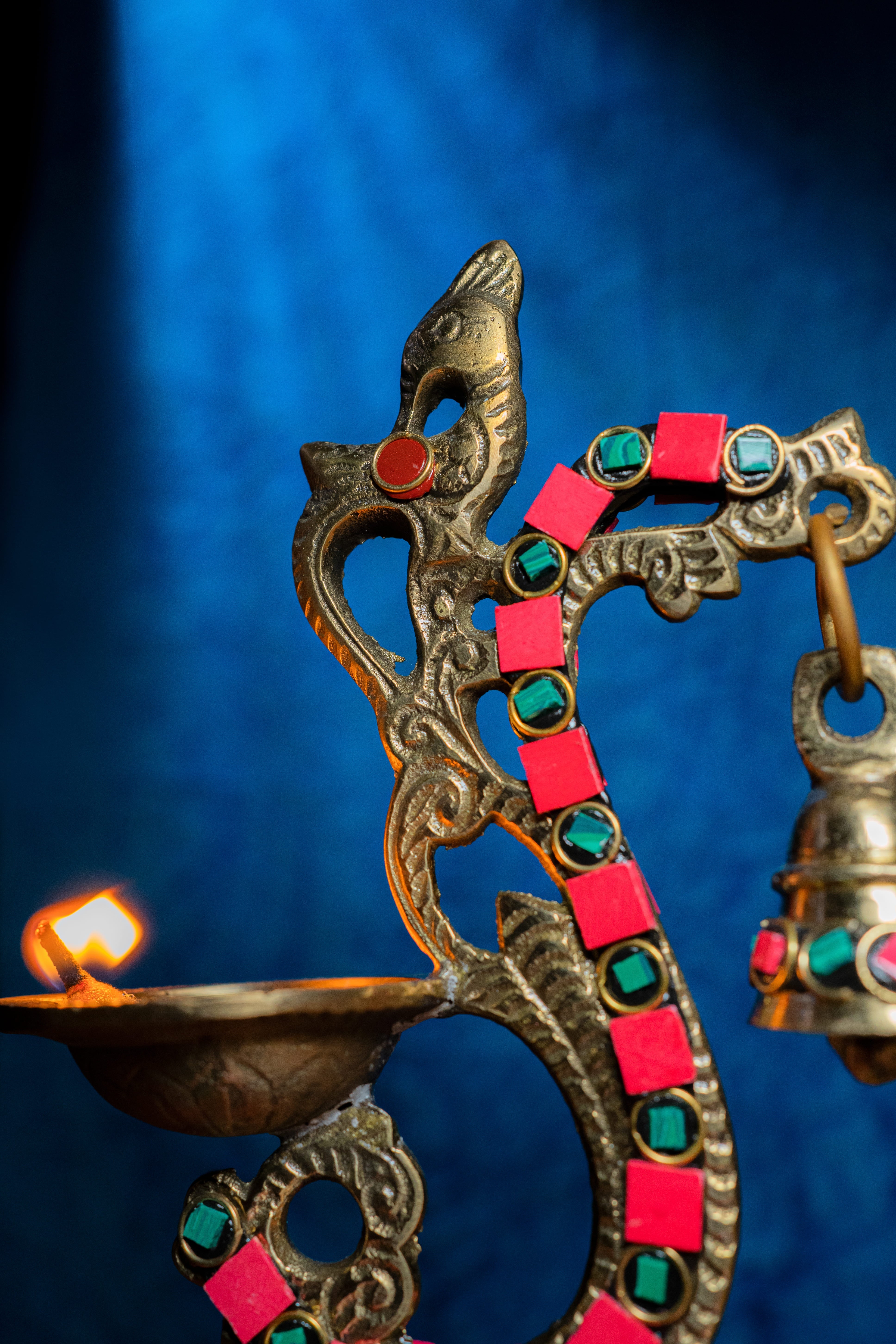 Elegant Brass Peacock Diya – Traditional Oil Lamp for Auspicious Rituals & Home Décor