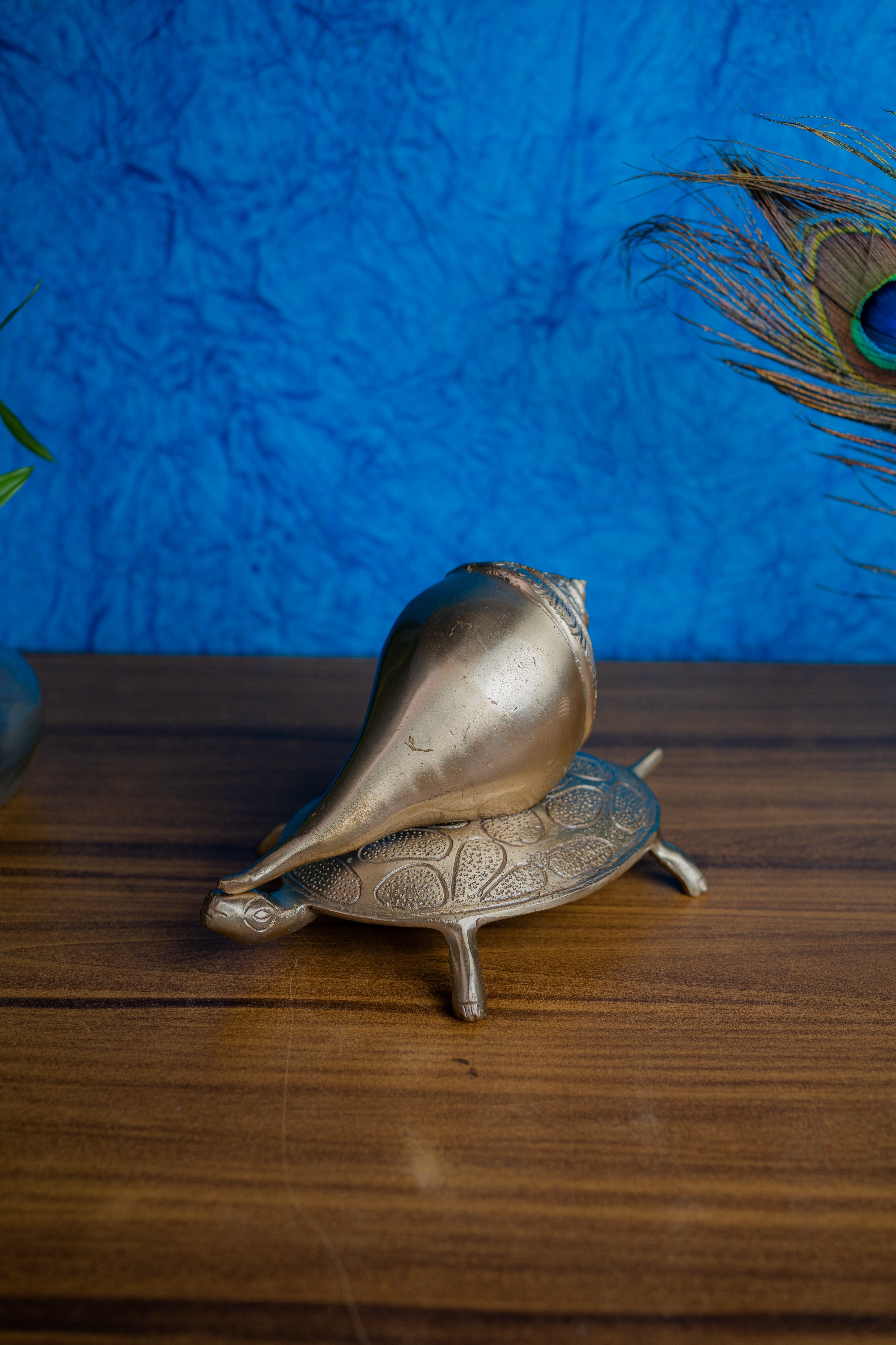 Auspicious Brass Shankh on Tortoise Base – Symbol of Prosperity & Protection