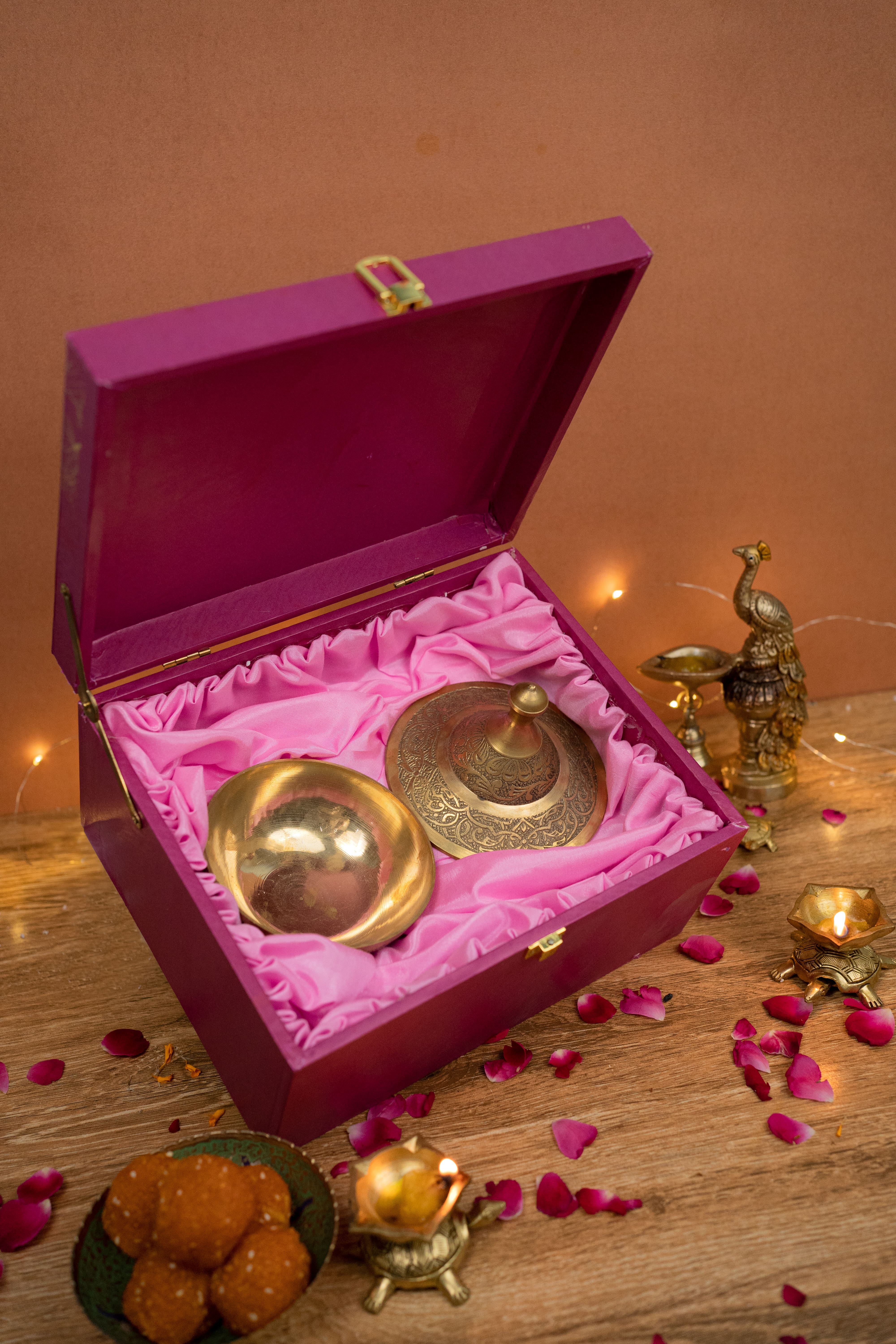 Brass Antique Brass Bowl with Lid - Carved