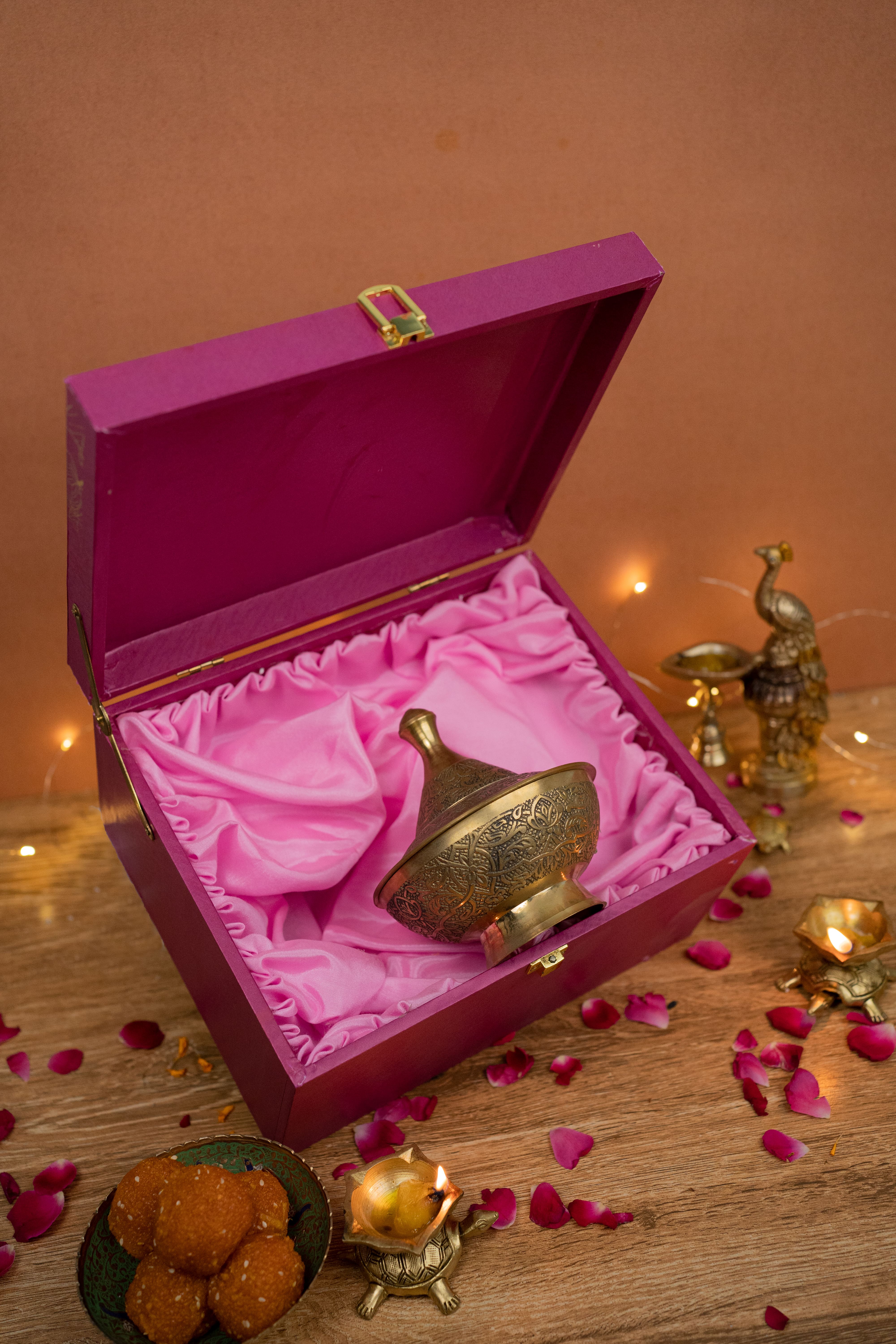 Brass Antique Brass Bowl with Lid - Carved