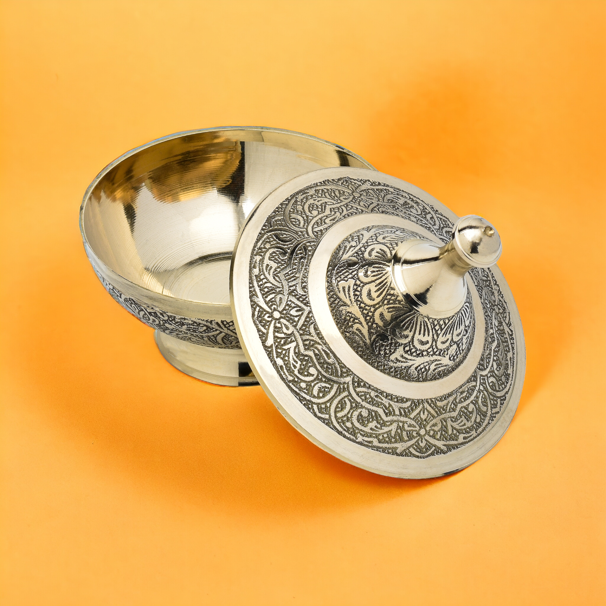 Brass Antique Brass Bowl with Lid - Carved