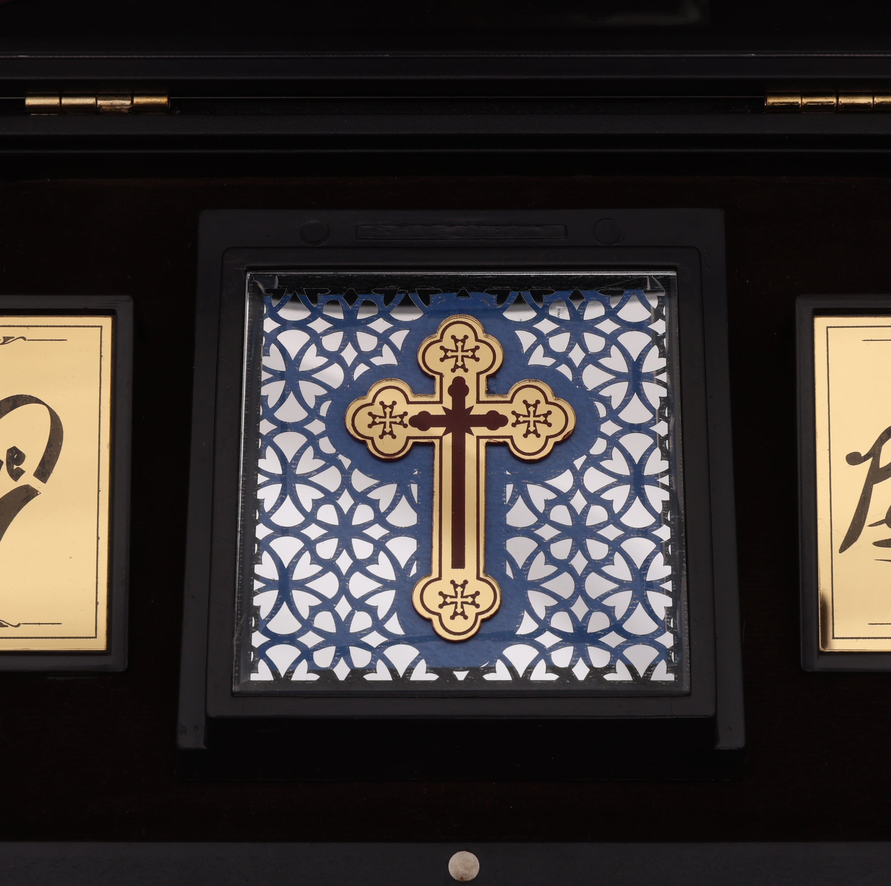 Jesus Christ Pocket Temple – Portable Christian Mini Shrine with Cross